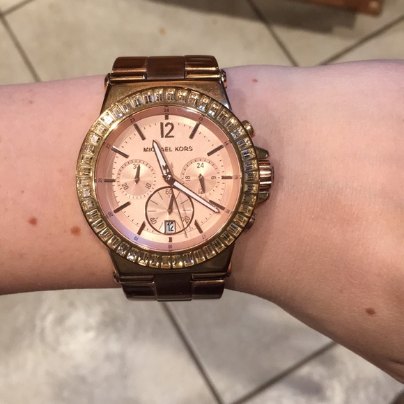 Michael Kors Accessories - Michael Kors ladies chronograph watch vd51b